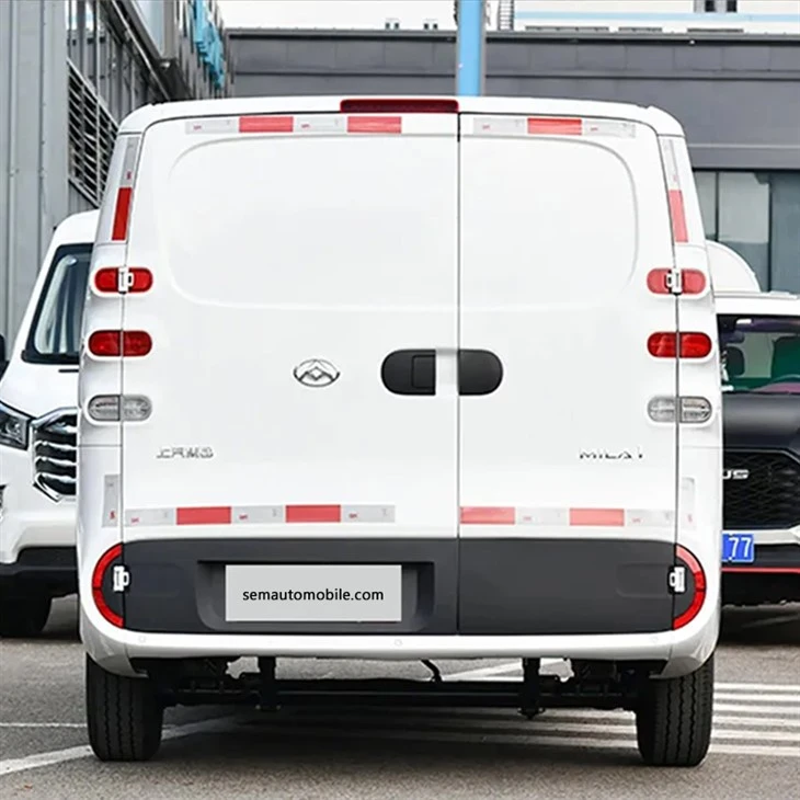 MAXUS DANA V1 EV Ambulance 