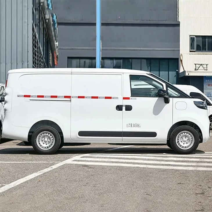 MAXUS DANA V1 EV 120 Ambulance CUSTOMED
